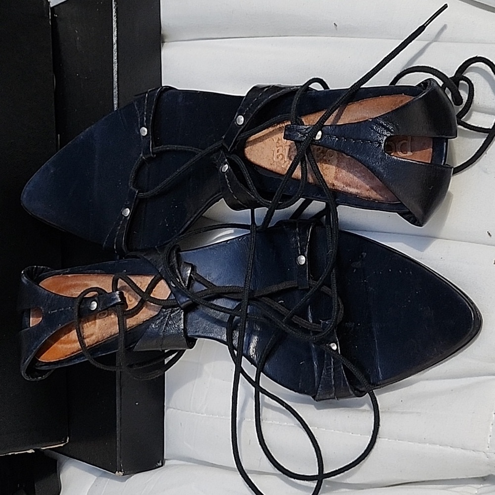 Sandals - Picture 4 of 4
